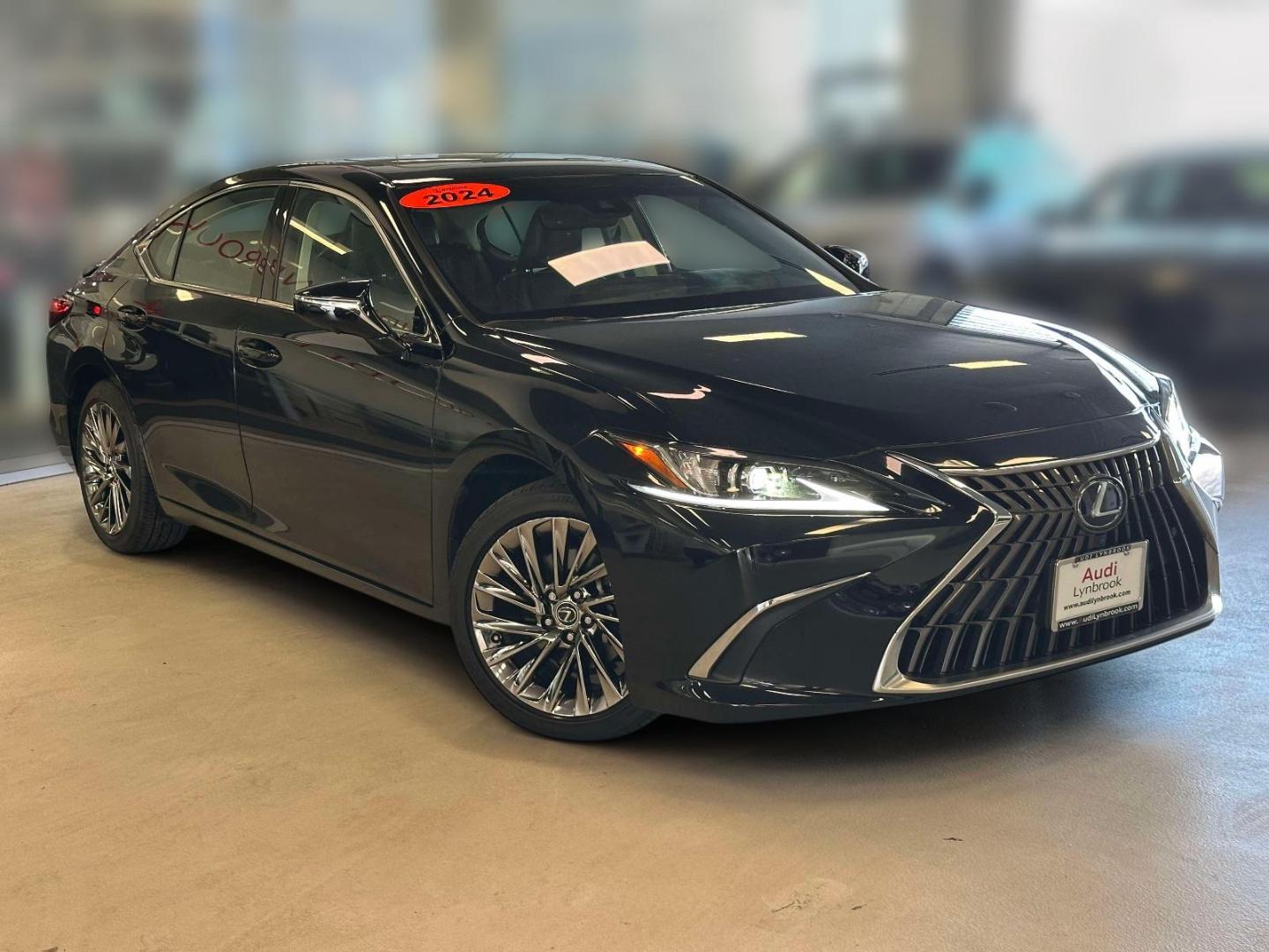 2024 Lexus ES 300h 300h Luxury's photo