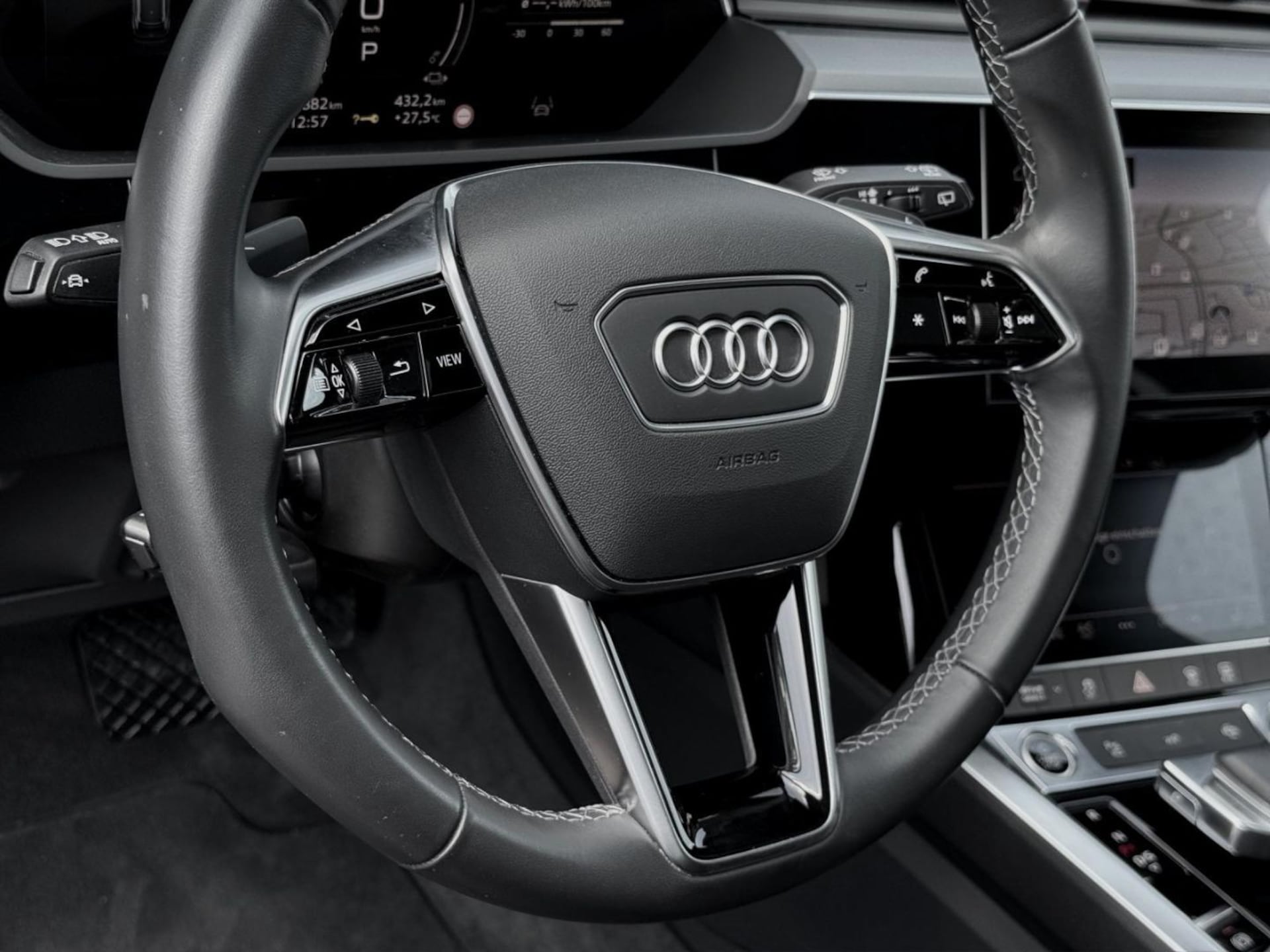 Audi Q8 e-tron S line