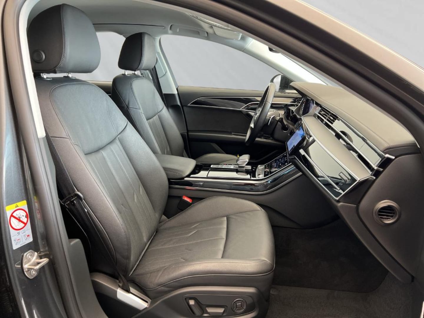 Bild über Audi A8 50 TDI quattro tiptronic - für weitere Informationen kontaktieren Sie den Audi Partner