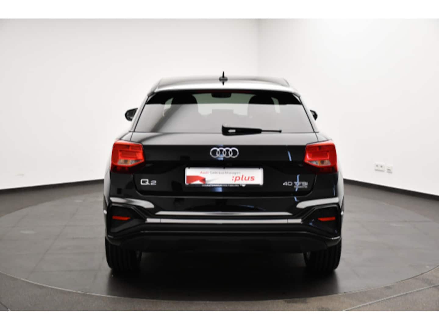 Bild über Audi Q2 S line 40 TFSI quattro S tronic - für weitere Informationen kontaktieren Sie den Audi Partner