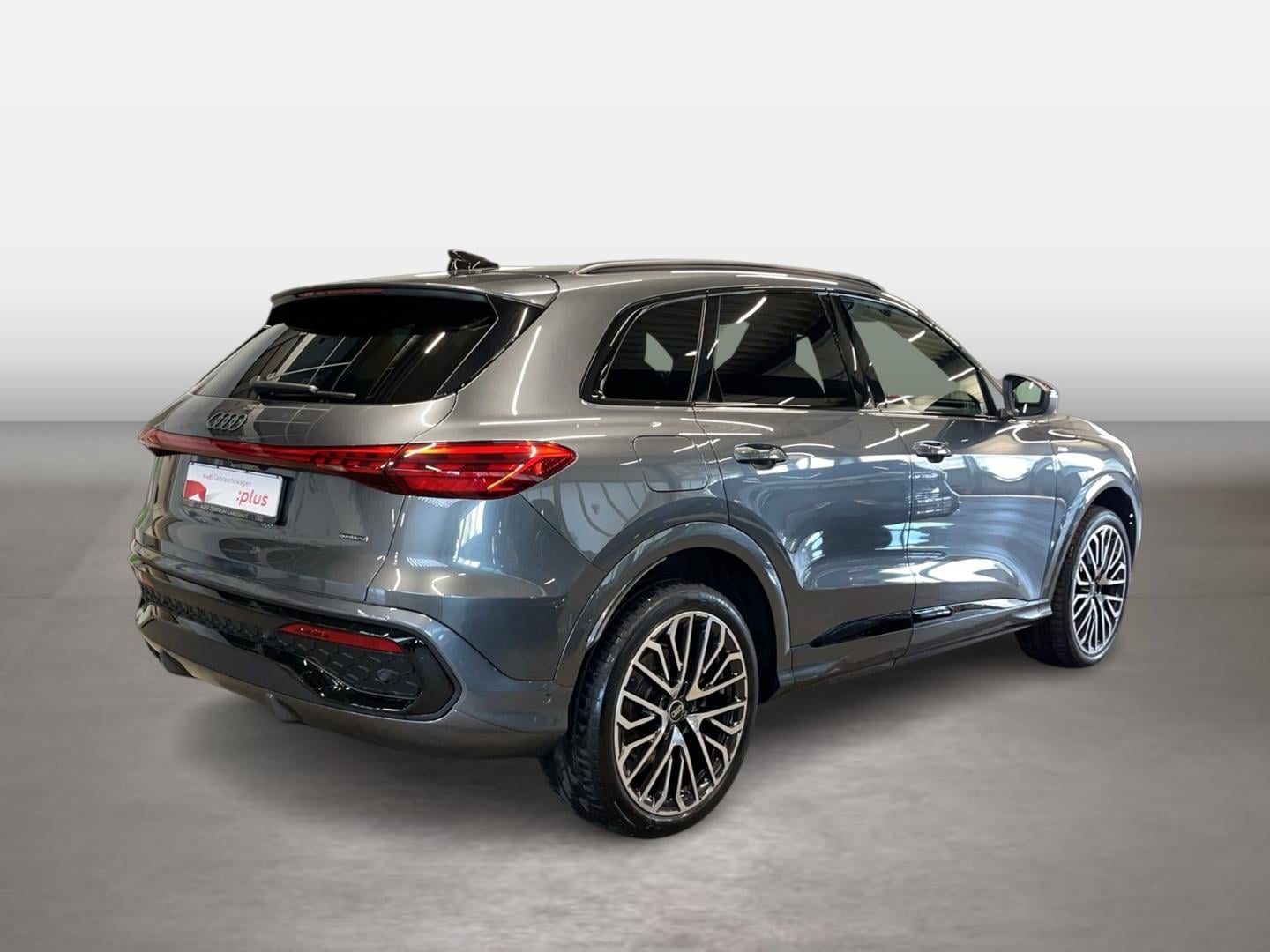 Bild über Audi Q5 SUV TDI quattro 150 kW S tronic - für weitere Informationen kontaktieren Sie den Audi Partner
