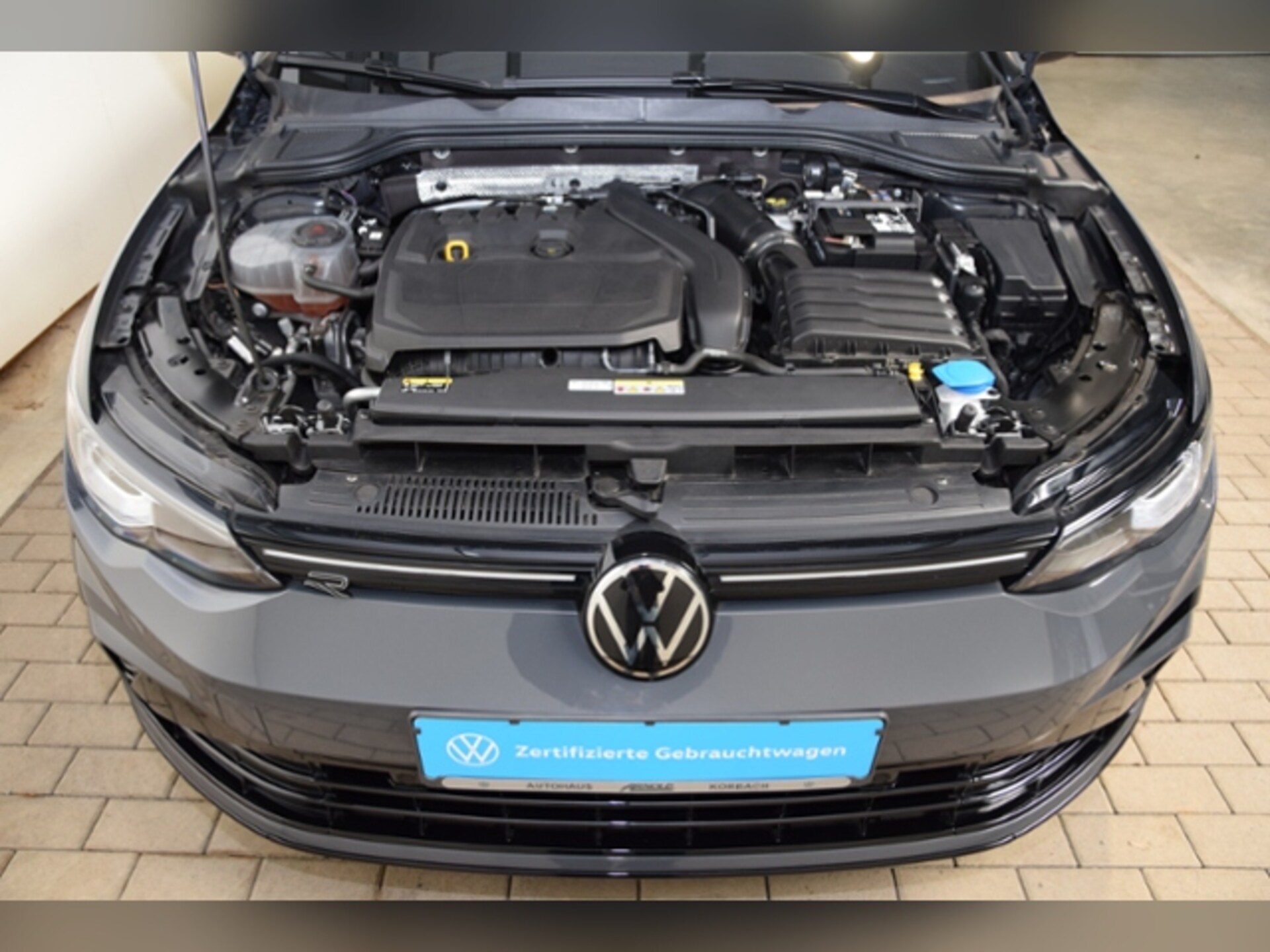 Volkswagen Golf Variant R-Line