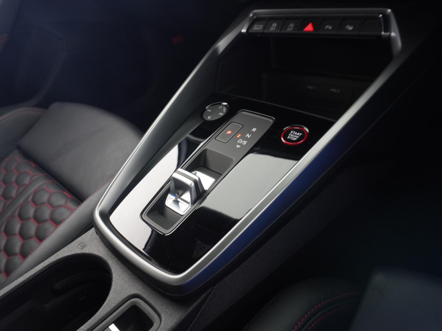 Image about Audi RS 3 Sedan RS 3 Saloon 294(400) kW(PS) S tronic