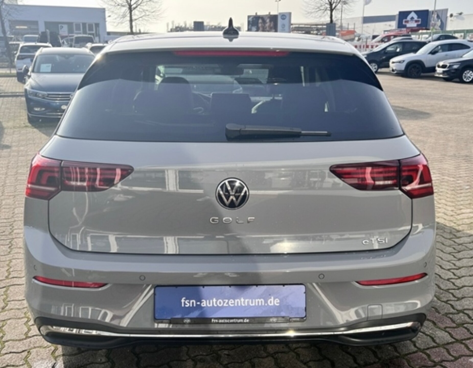 Volkswagen Golf Style