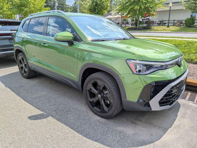 2025 Volkswagen Taos