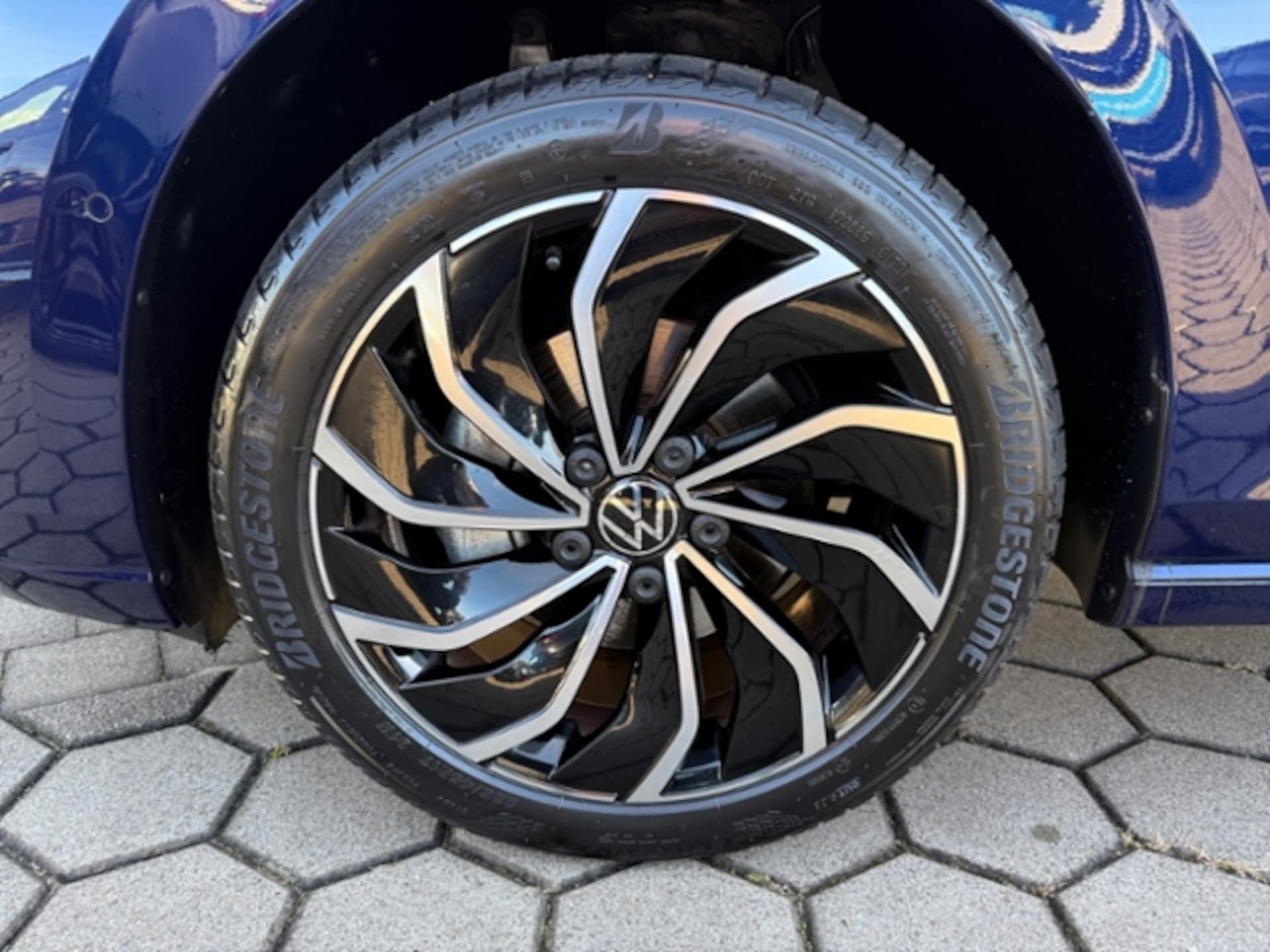 Volkswagen Golf Style
