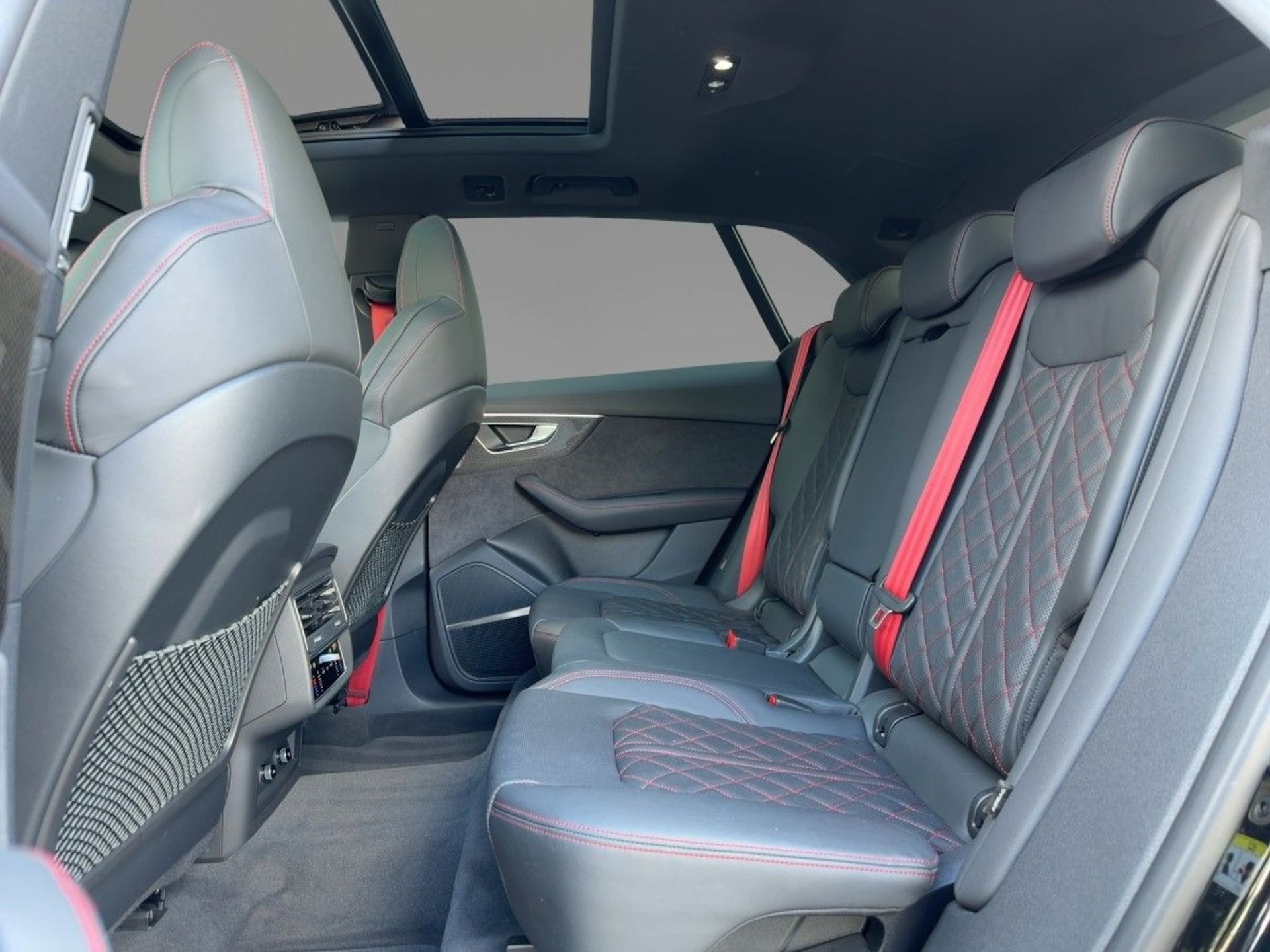 Audi SQ8 SUV