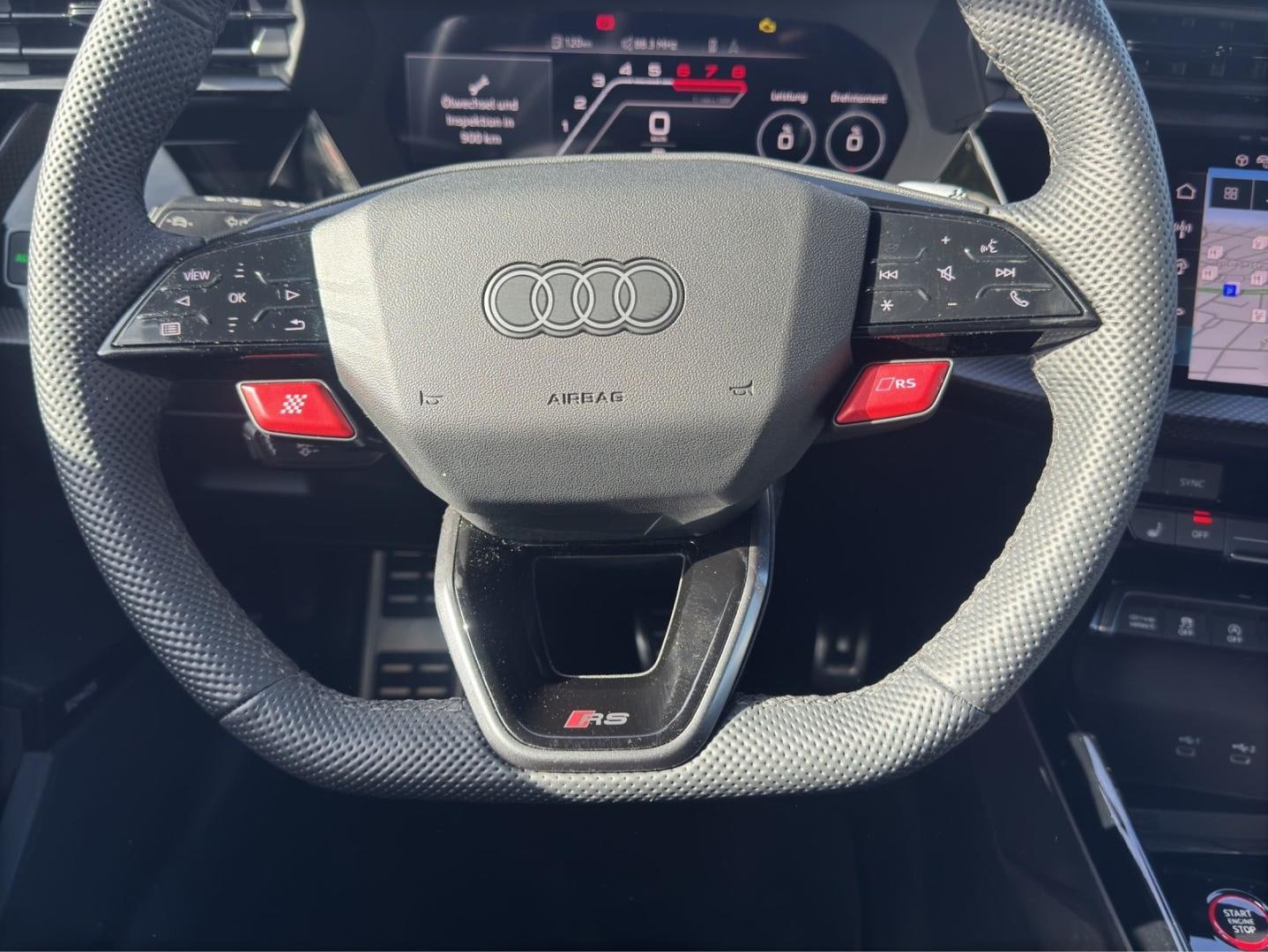 Bild über Audi RS 3 Sportback TFSI quattro 294 kW S tronic - für weitere Informationen kontaktieren Sie den Audi Partner