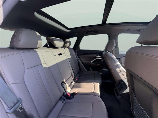 2025 Audi Q5 Premium - Photo 12
