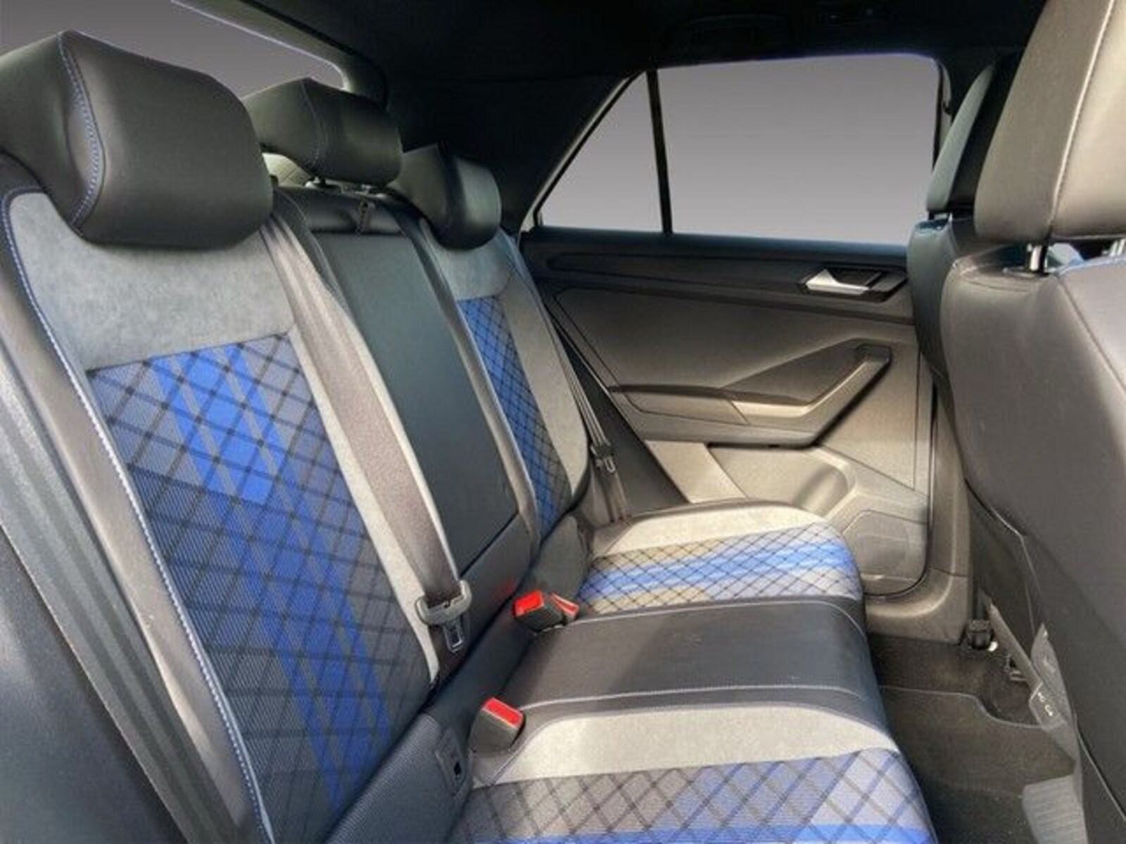 Volkswagen T-Roc – Bild 13