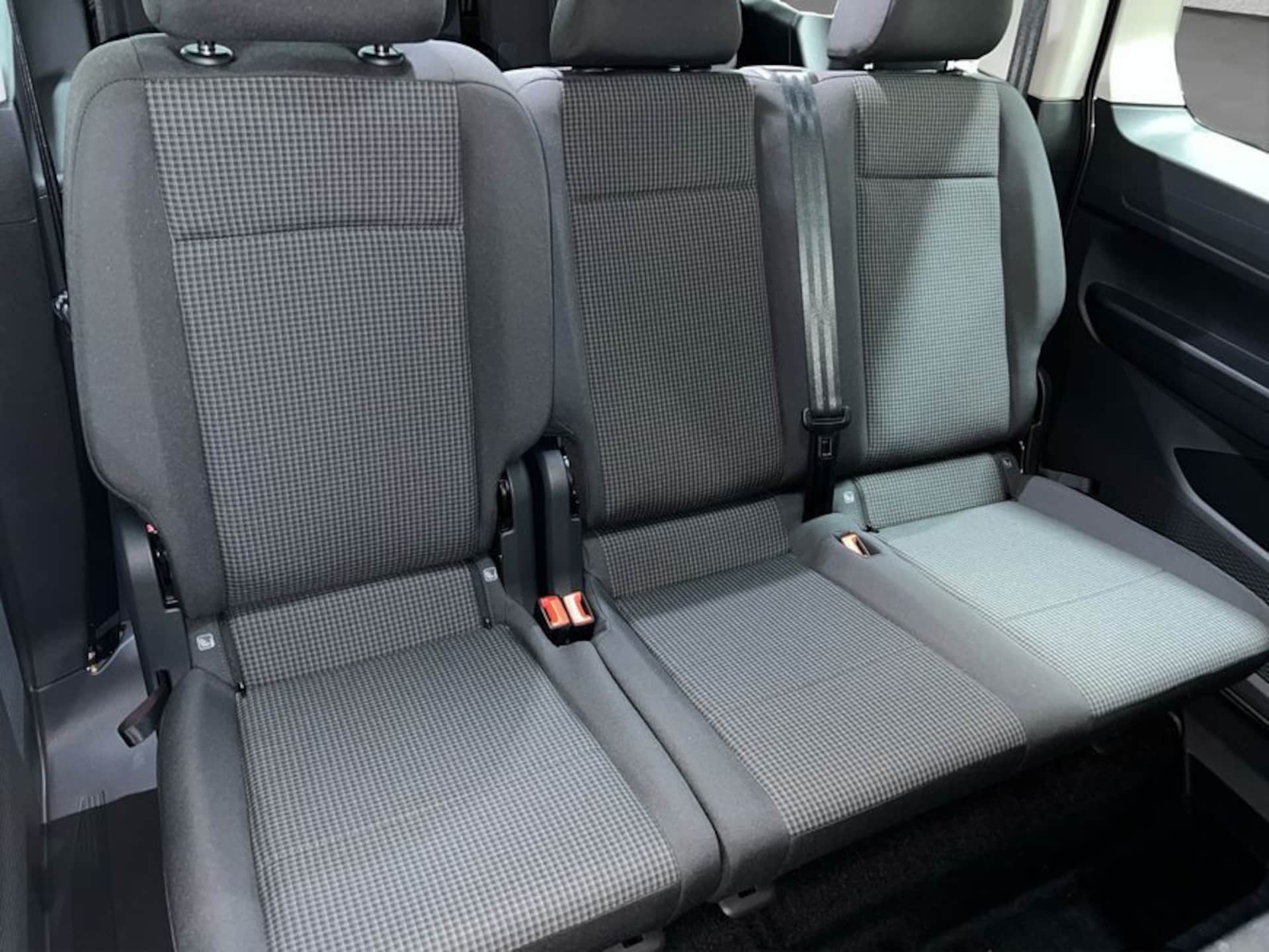 Volkswagen Caddy Maxi Basis-Modell