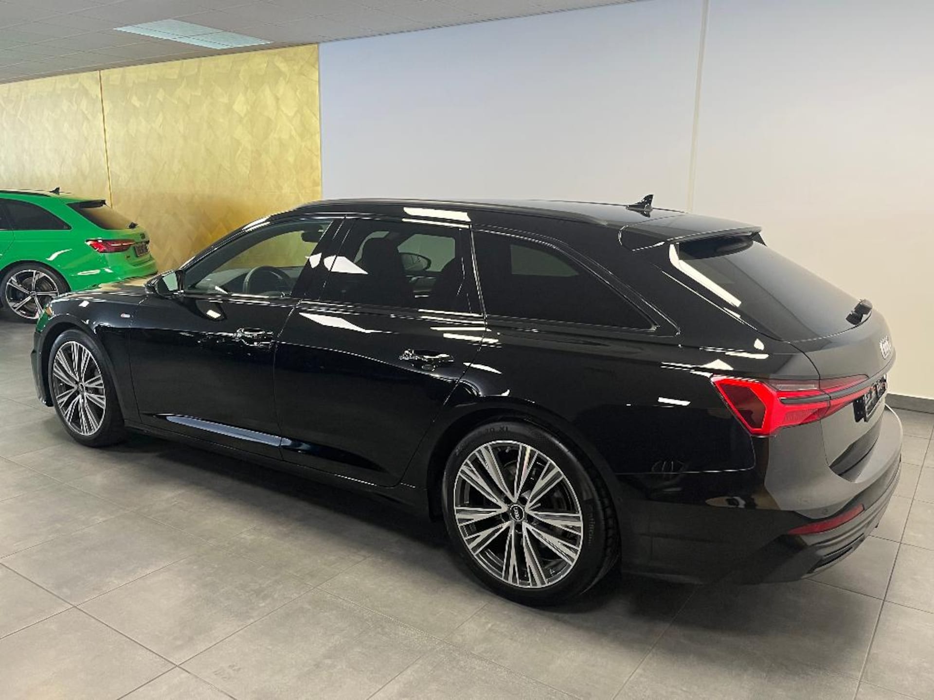 Audi A6 Avant S line