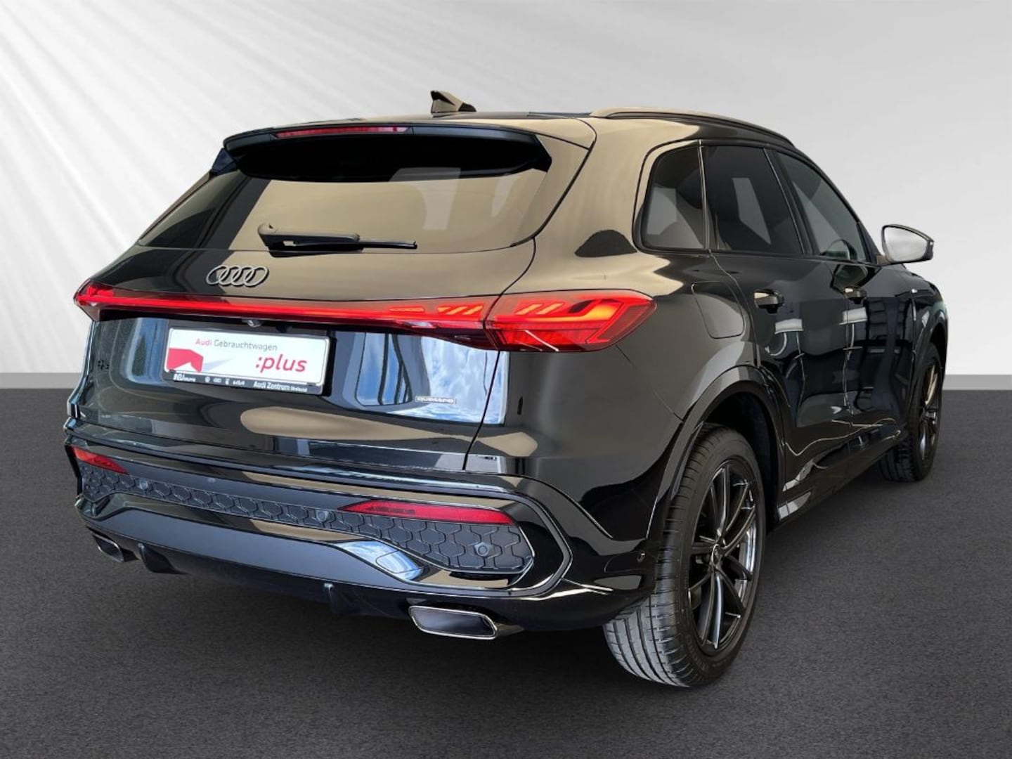 Bild über Audi Q5 SUV TFSI quattro 150 kW S tronic - für weitere Informationen kontaktieren Sie den Audi Partner