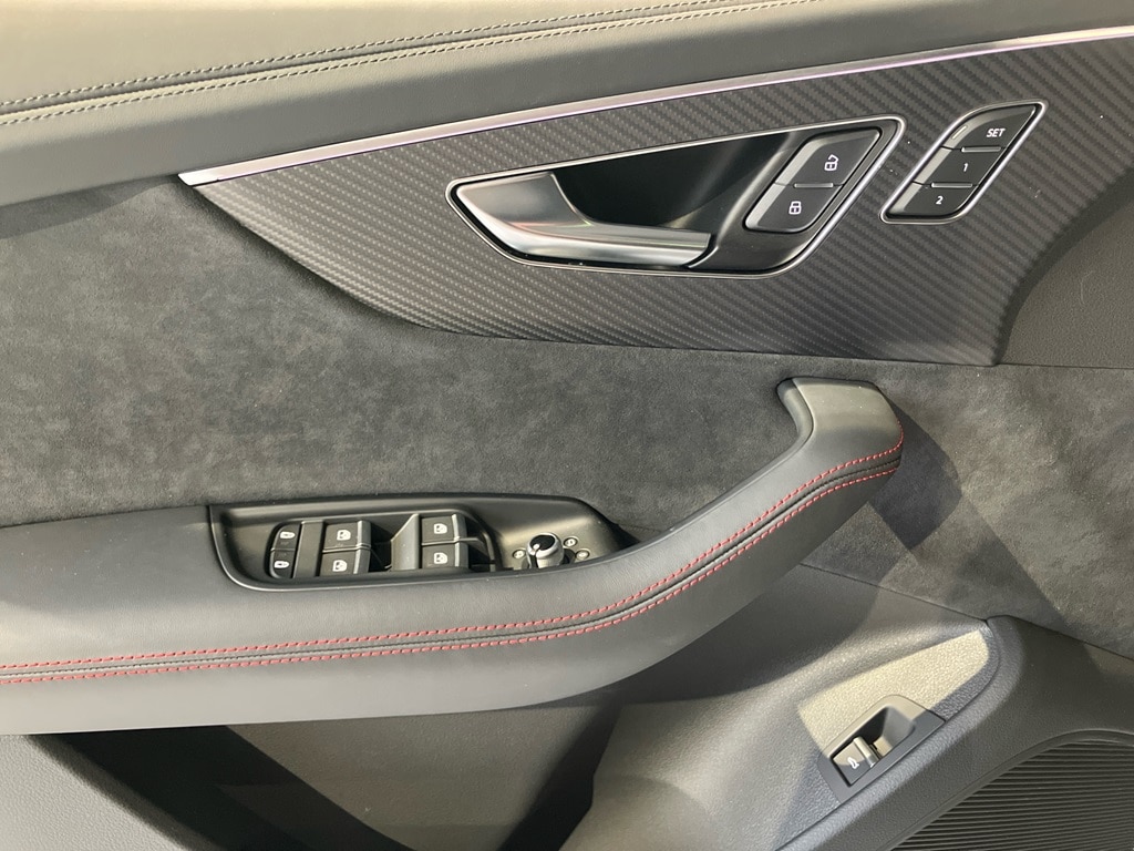 Image about Audi Q7 SUV Q7 SUV 50 TDI quattro S line 286 hk tiptronic
