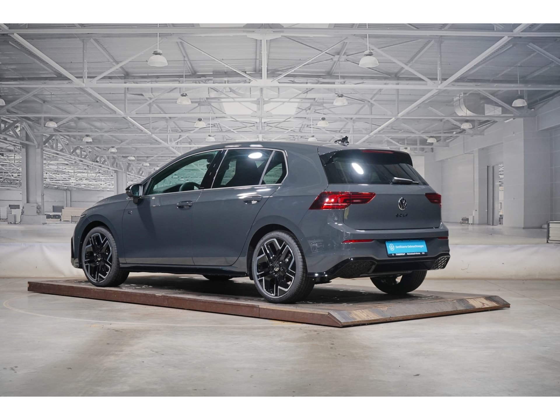 Volkswagen Golf R-Line