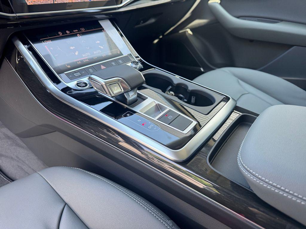 2025 Audi Q7 Premium - Photo 17