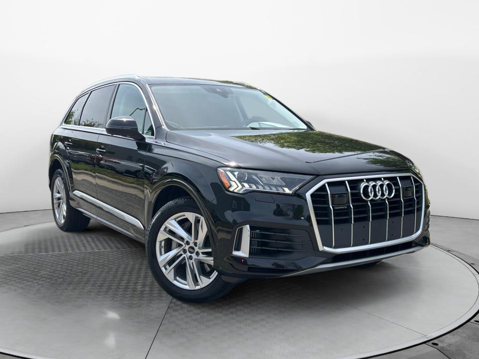 2023 Audi Q7 55 Premium Plus quattro Tiptronic's photo