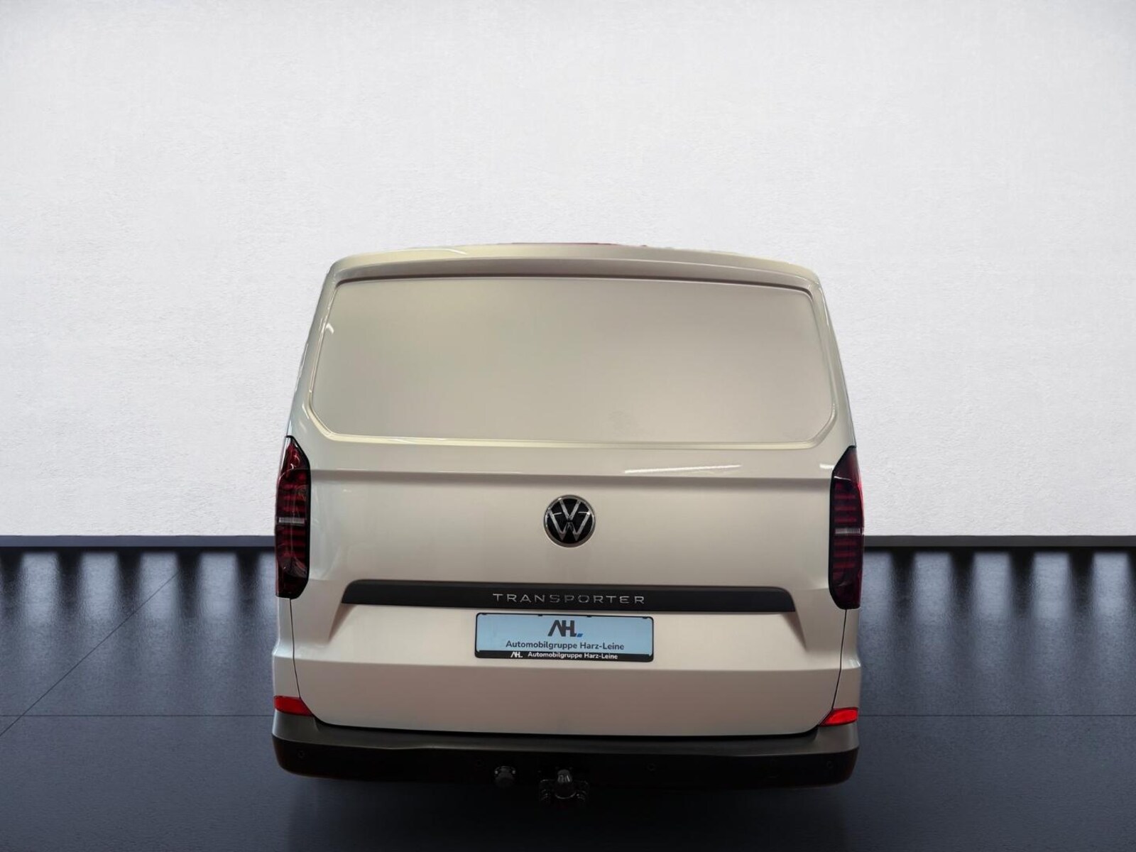 Volkswagen Transporter Kasten kurzer Radstand – Bild 5