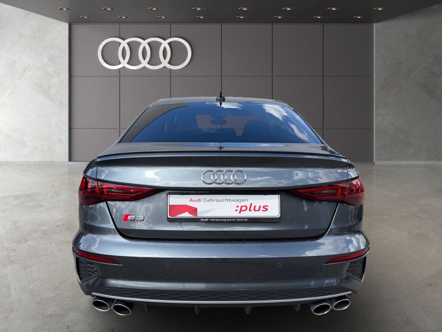 Bild über Audi S3 Limousine TFSI quattro S tronic - für weitere Informationen kontaktieren Sie den Audi Partner