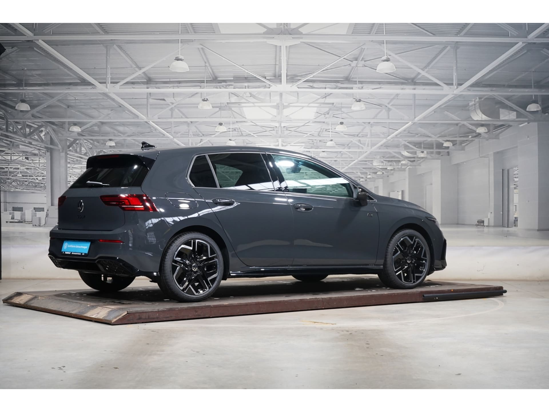 Volkswagen Golf R-Line