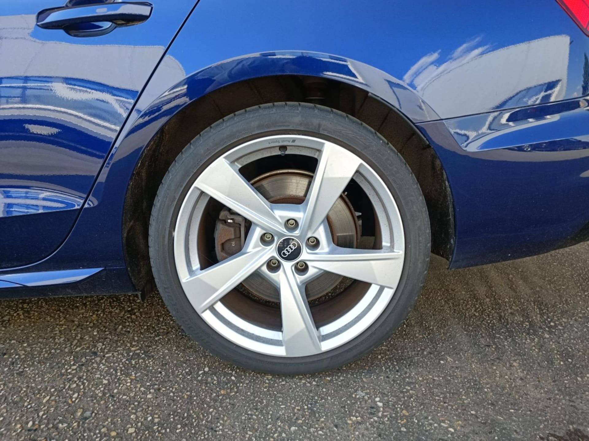 Audi A4 Avant S line