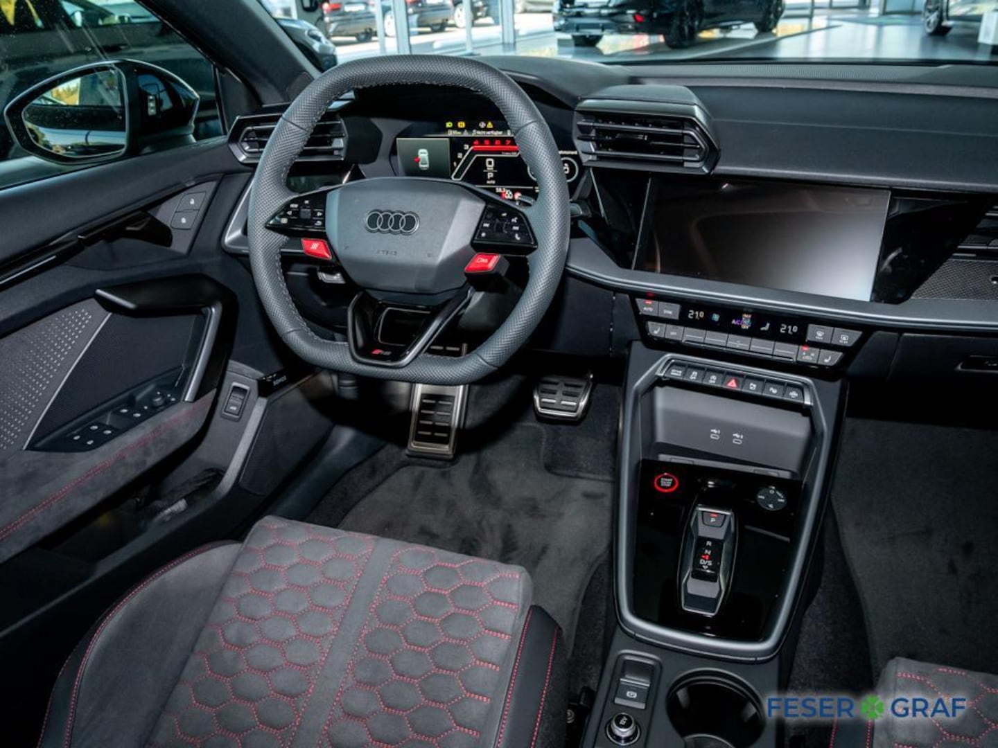 Bild über Audi RS 3 Limousine TFSI quattro 294 kW S tronic - für weitere Informationen kontaktieren Sie den Audi Partner
