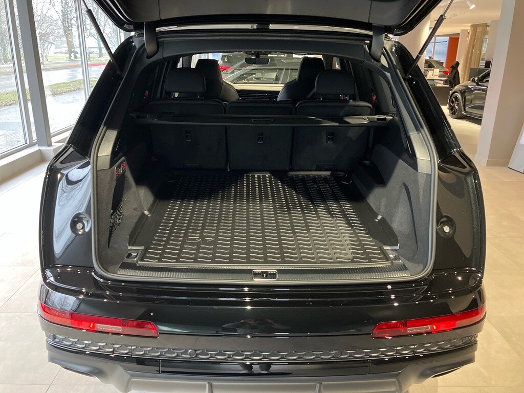 Image about Audi Q7 SUV Q7 SUV 50 TDI quattro S line 286 hk tiptronic