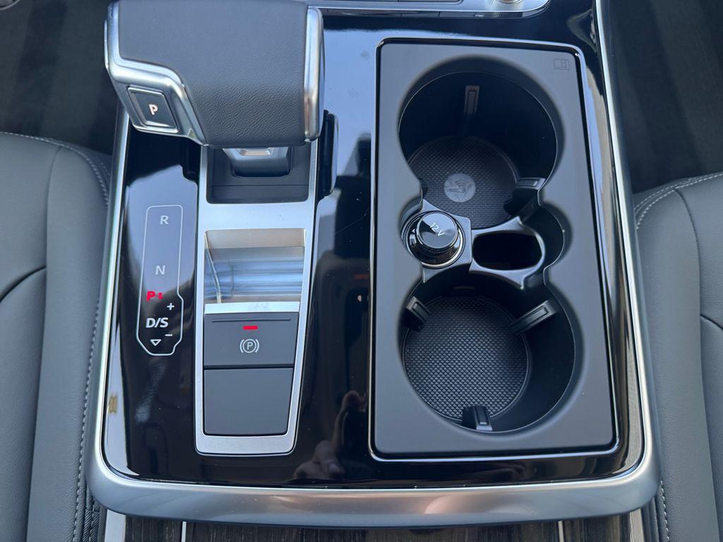 2025 Audi Q7 Premium - Photo 19