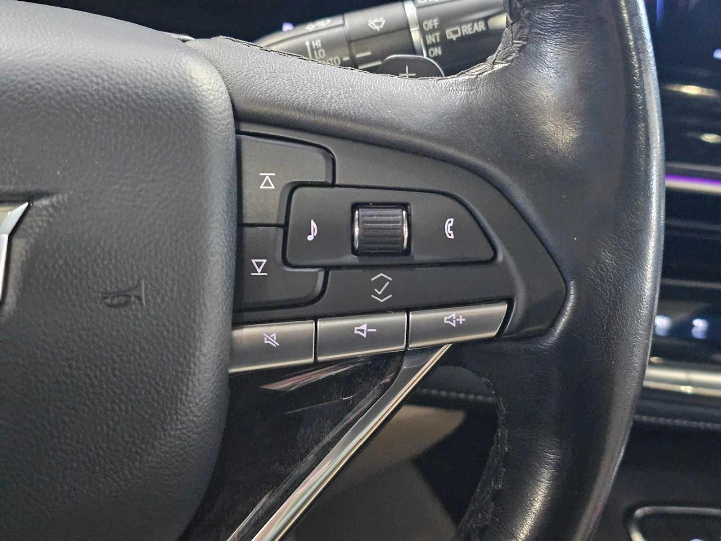 2023 Cadillac Escalade Premium Luxury - Photo 30