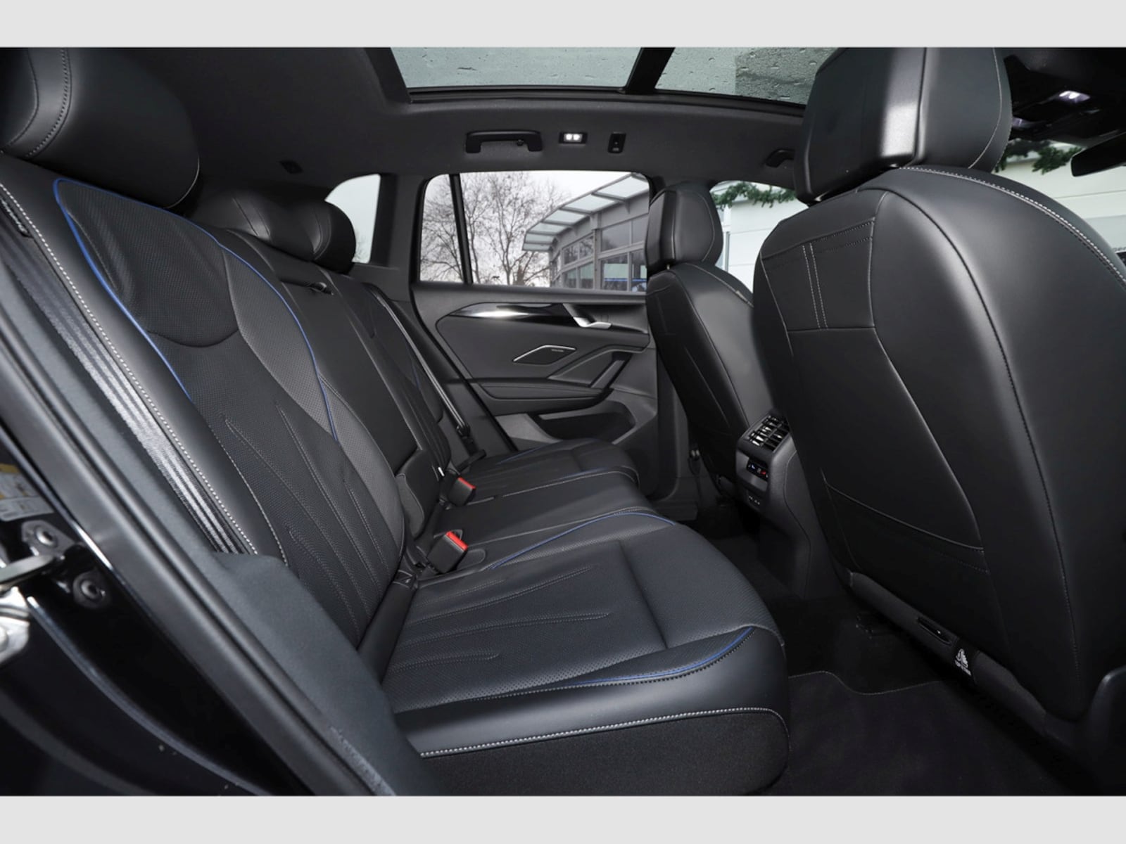 Volkswagen Tiguan – Bild 9