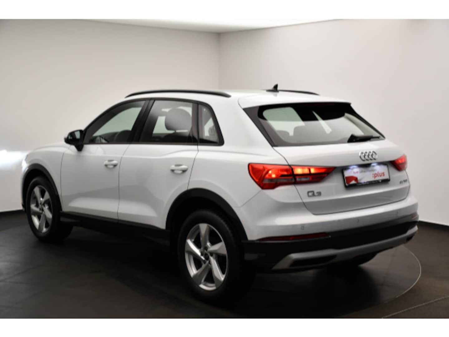 Bild über Audi Q3 advanced 35 TFSI S tronic - für weitere Informationen kontaktieren Sie den Audi Partner