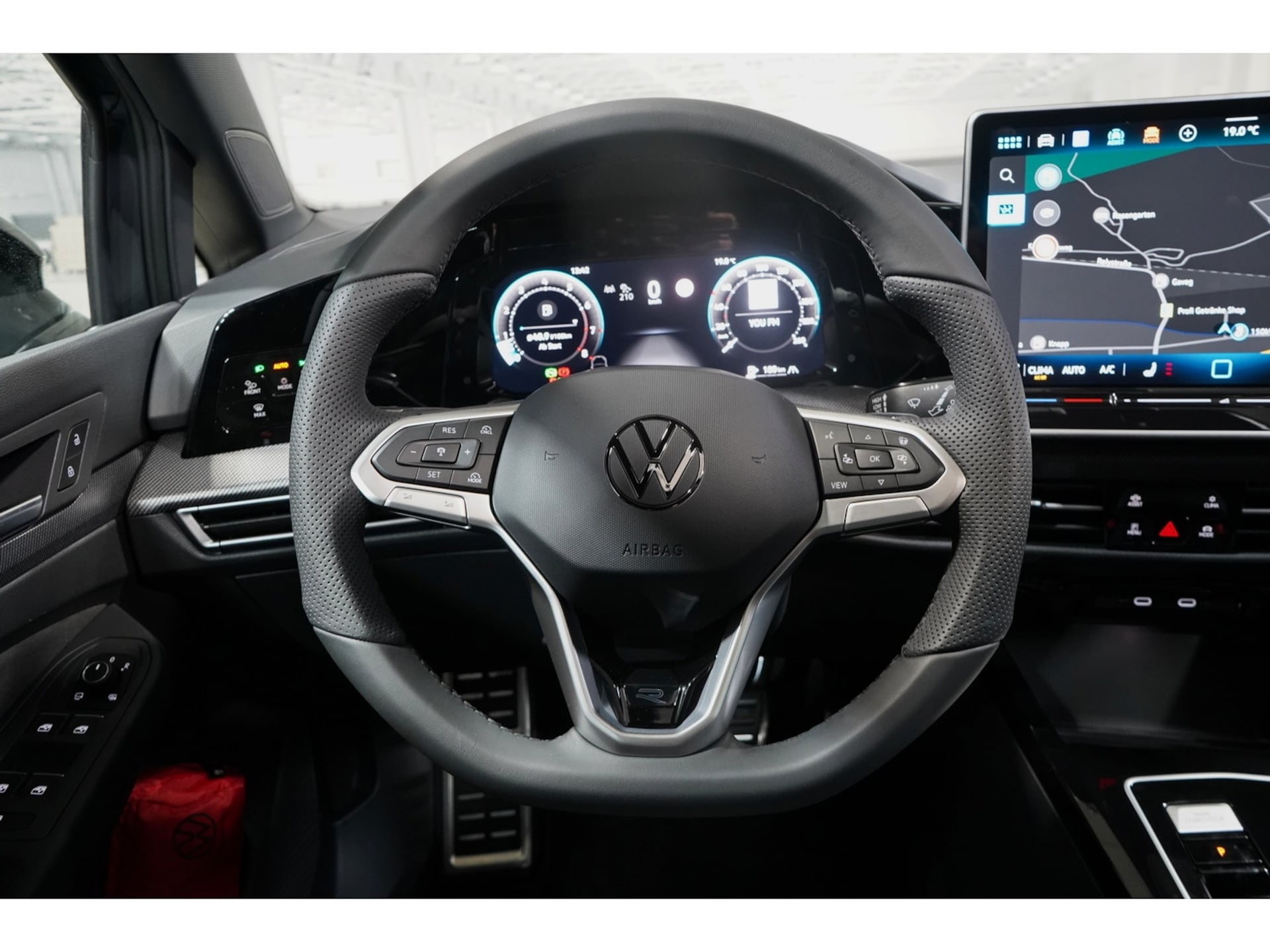 Volkswagen Golf R-Line