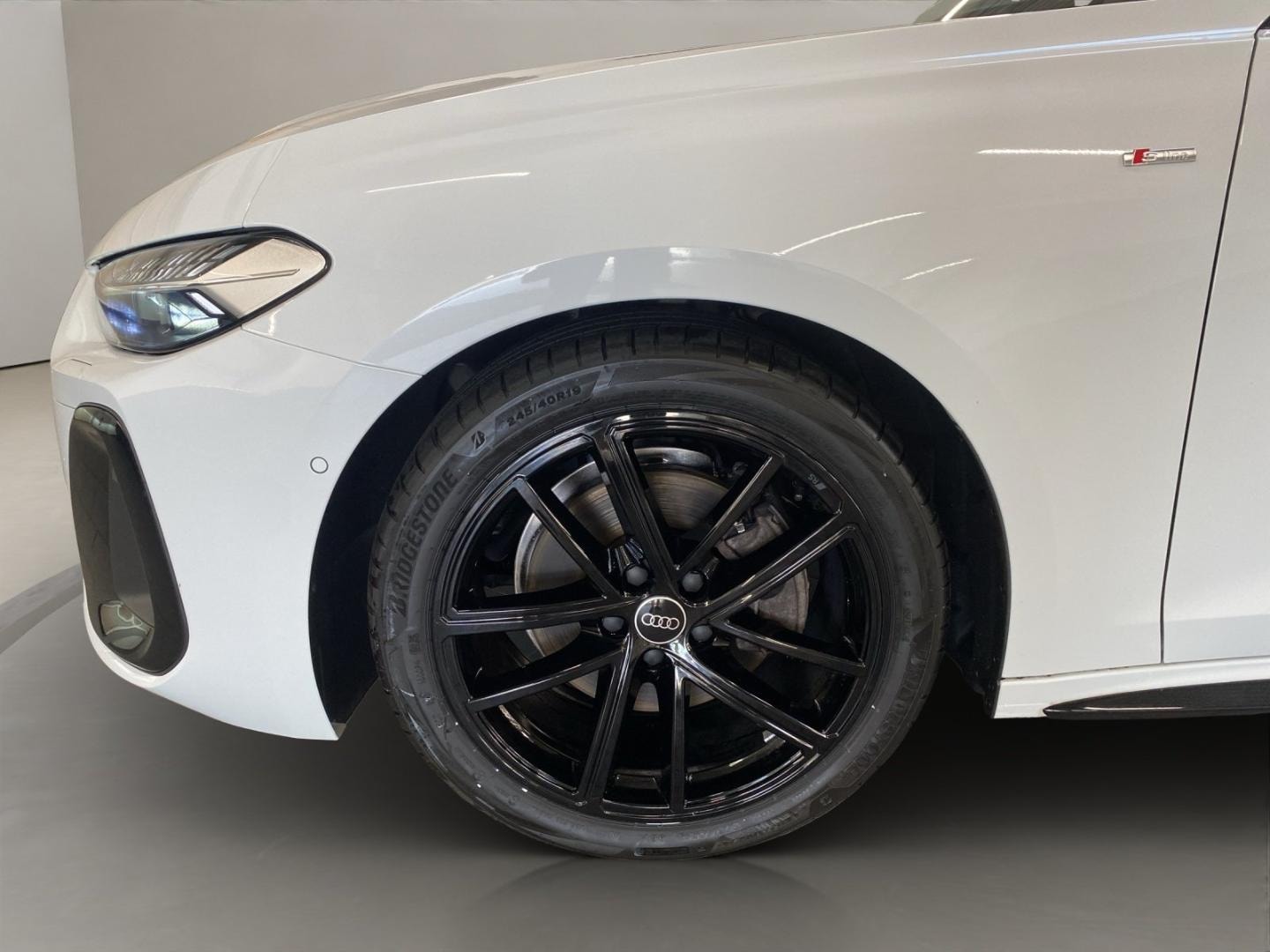 Bild über Audi A5 Avant TFSI 150 kW S tronic - für weitere Informationen kontaktieren Sie den Audi Partner