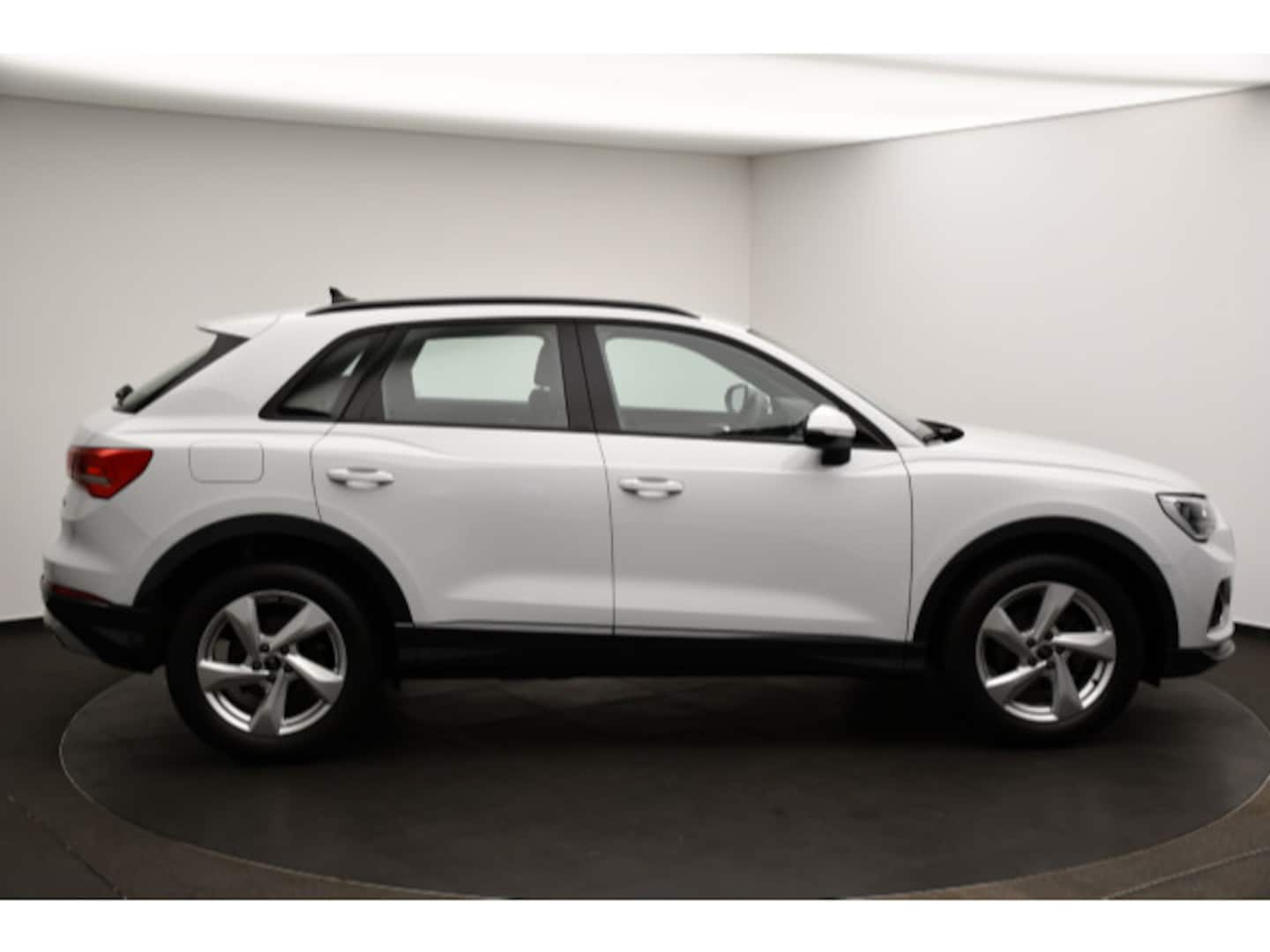 Bild über Audi Q3 advanced 35 TFSI S tronic - für weitere Informationen kontaktieren Sie den Audi Partner