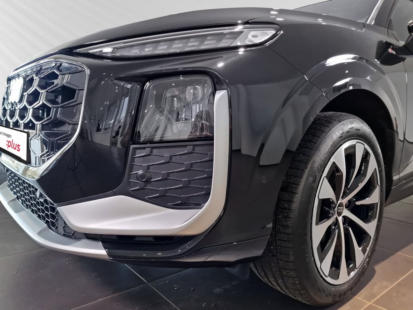 Bild über Audi Q3 SUV TFSI 110 kW S tronic - für weitere Informationen kontaktieren Sie den Audi Partner