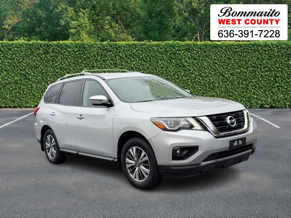 2020 Nissan Pathfinder SV 4WD's photo