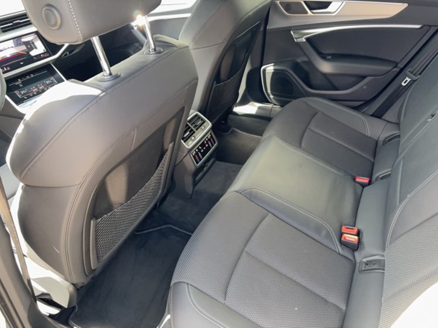 Bild über Audi A6 Avant S line 50 TDI quattro tiptronic - für weitere Informationen kontaktieren Sie den Audi Partner