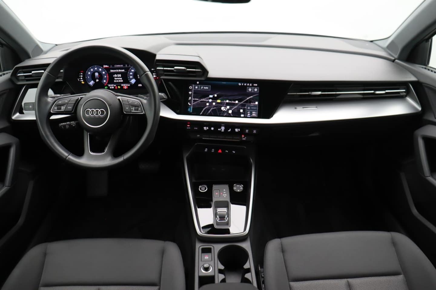Bild über Audi A3 Sportback S line 30 TFSI S tronic - für weitere Informationen kontaktieren Sie den Audi Partner