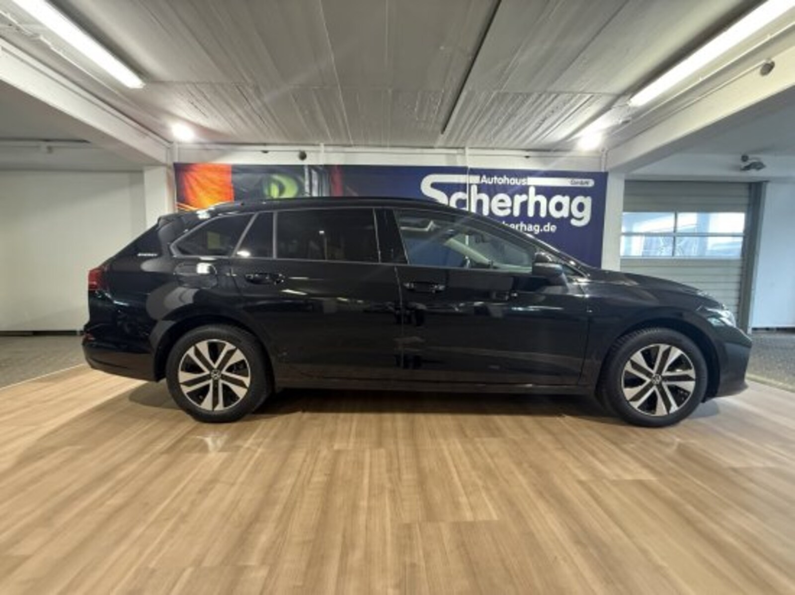 Volkswagen Golf Variant – Bild 9