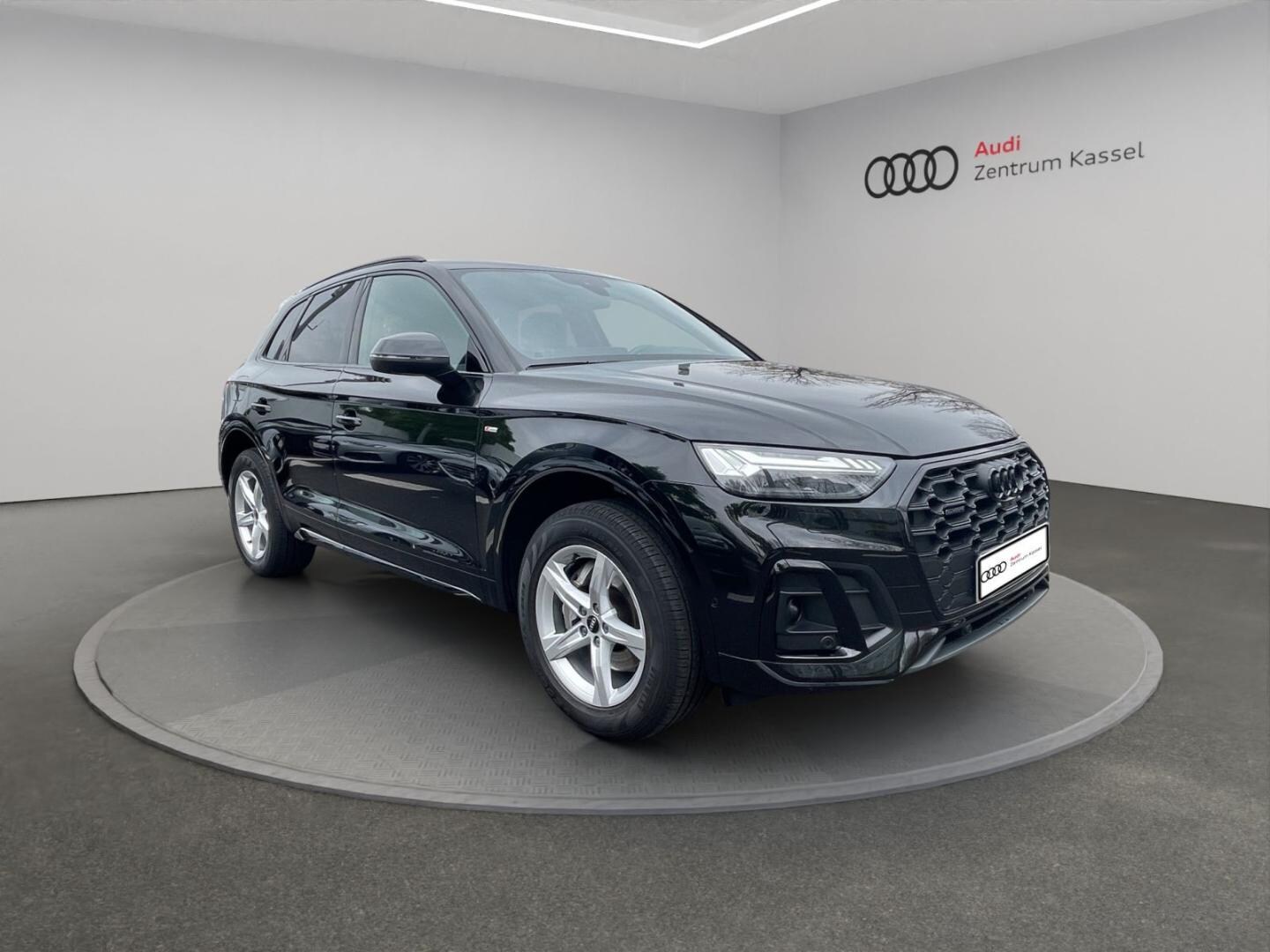 Bild über Audi Q5 40 TDI quattro 150 kW S tronic - für weitere Informationen kontaktieren Sie den Audi Partner