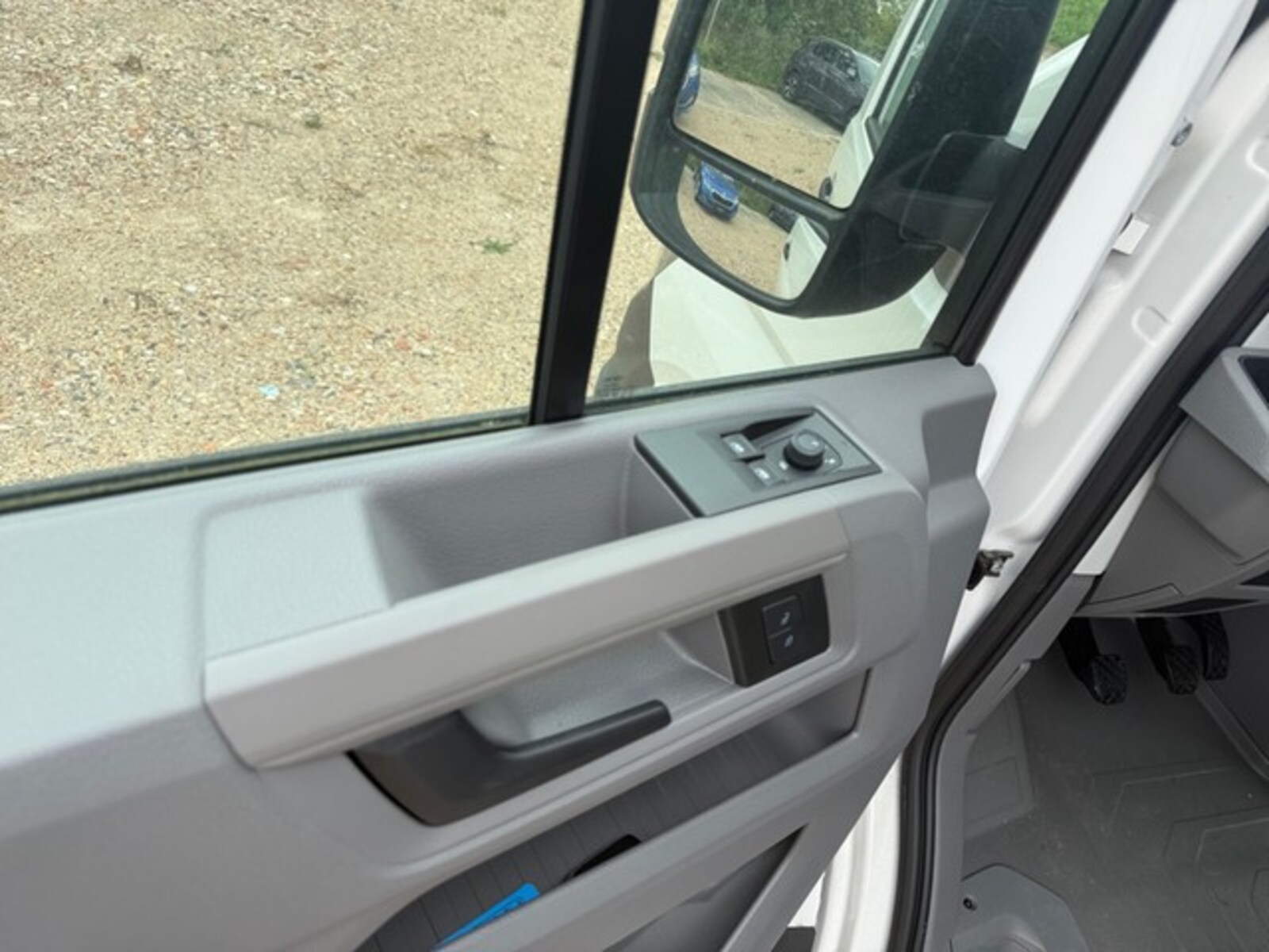 Volkswagen Crafter Kasten langer Radstand – Bild 11