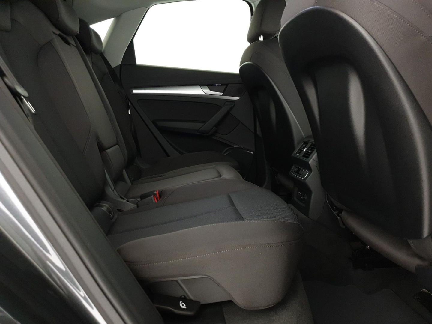 Image about Audi Q5 Sportback S line 40 TDI quattro 150 kW (204 PS) S tronic