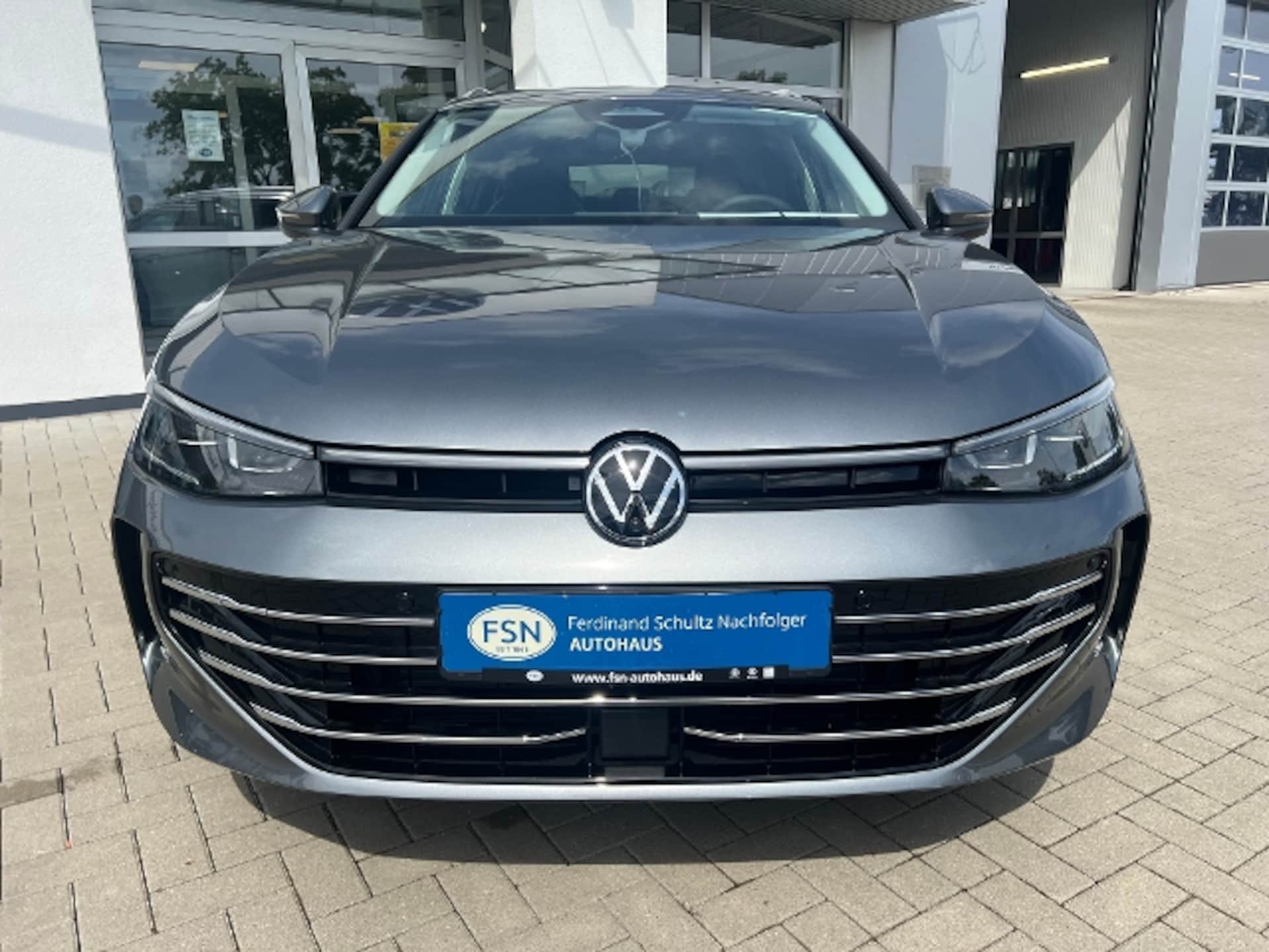 Volkswagen Passat Elegance