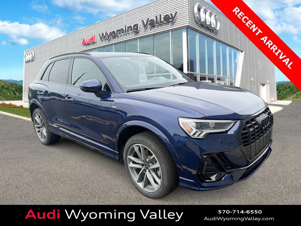 2025 Audi Q3 45 TFSI S Line Premium quattro's photo