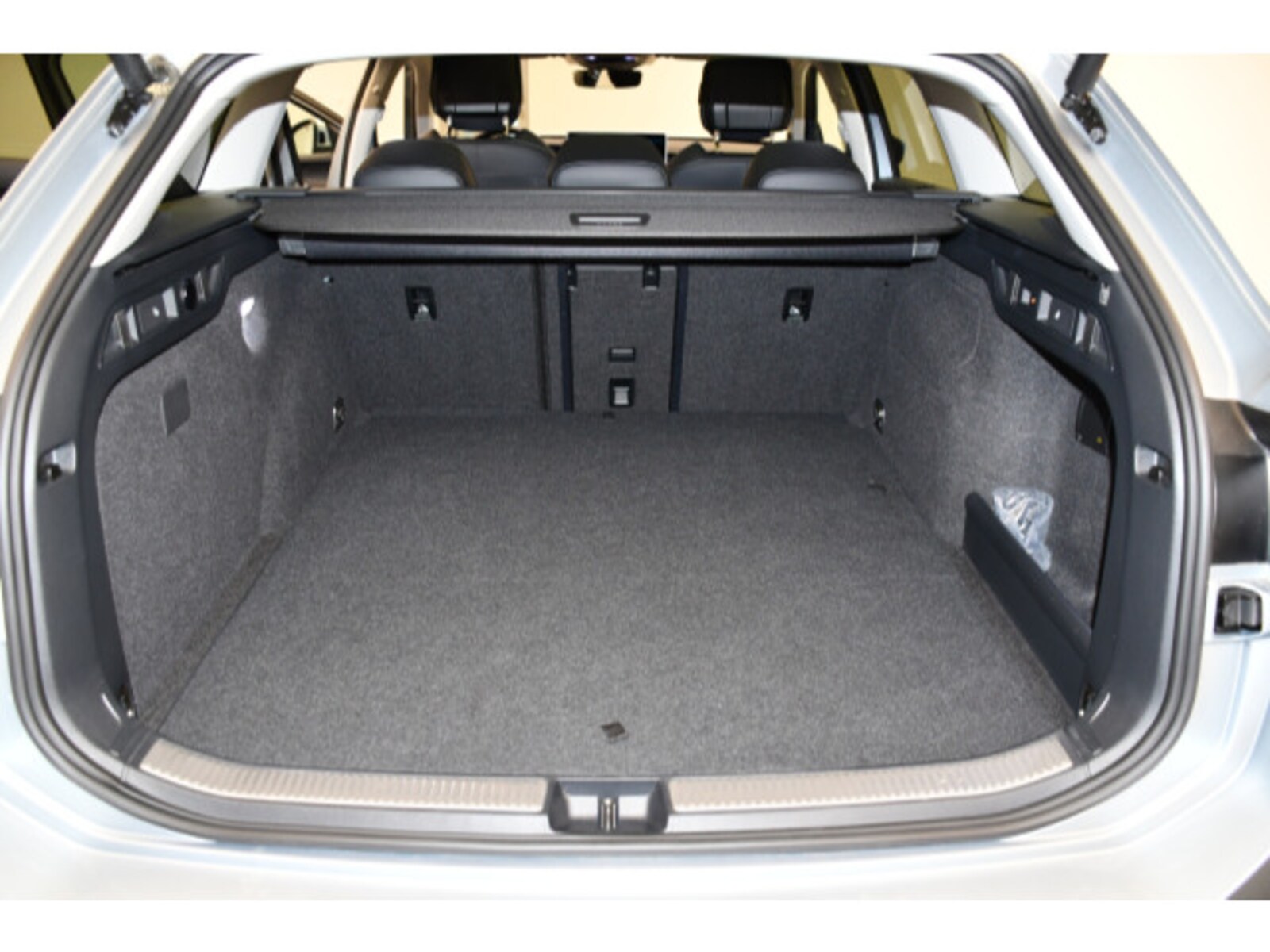 Volkswagen Passat – Bild 13