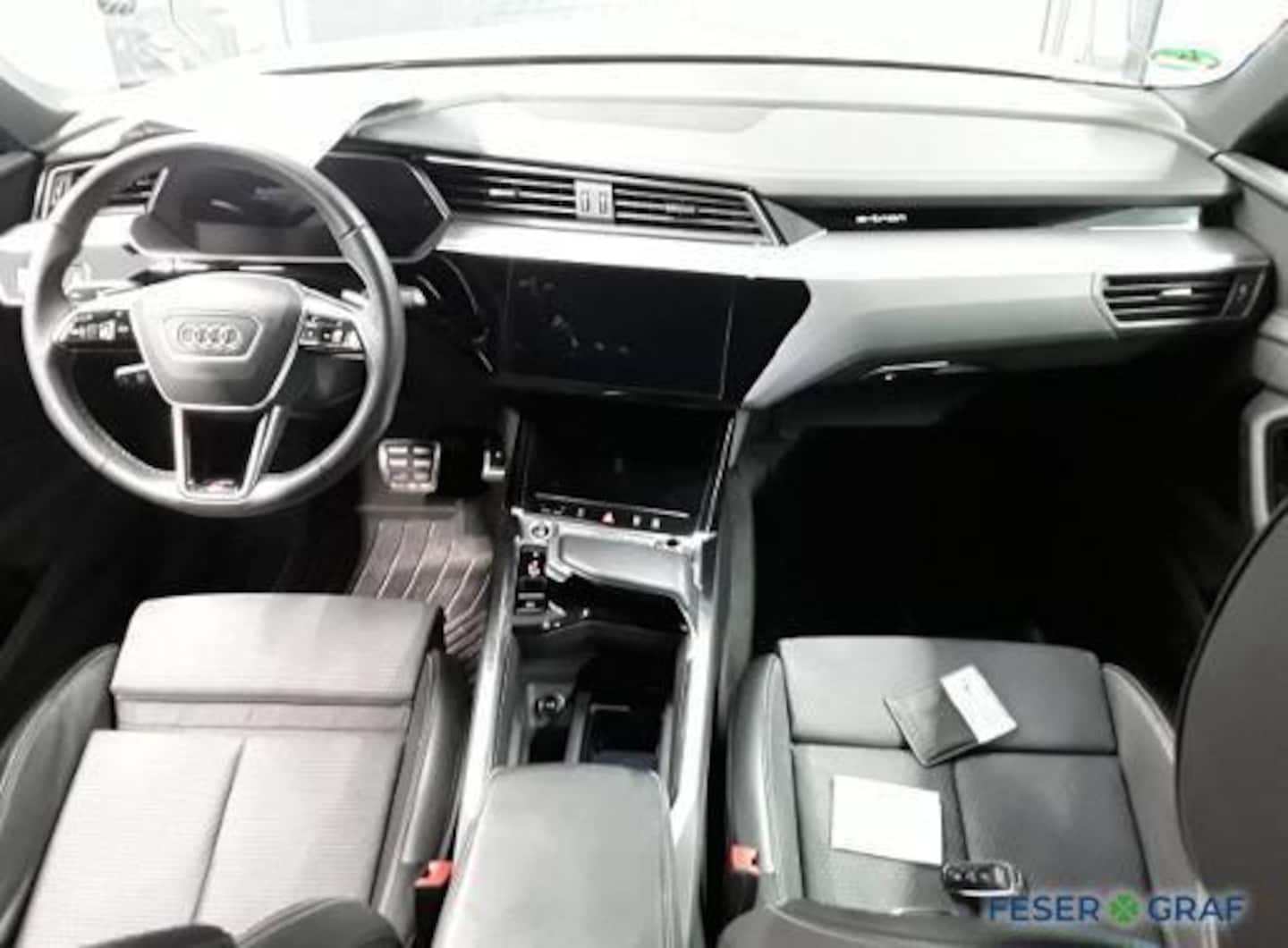 Bild über Audi Q8 Sportback e-tron advanced 50 e-tron quattro - für weitere Informationen kontaktieren Sie den Audi Partner
