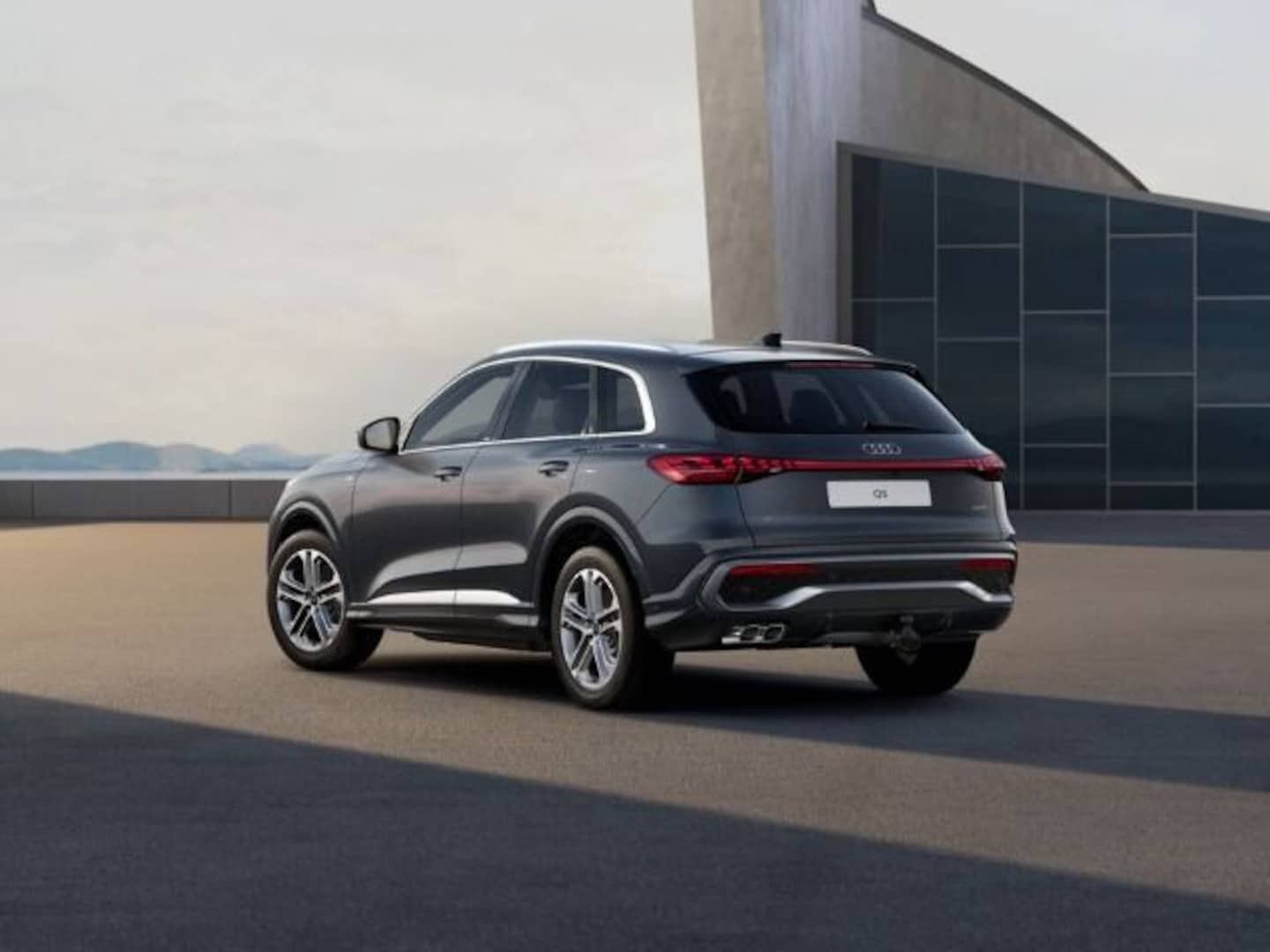 Bild über Audi Q5 SUV TDI quattro 150 kW S tronic - für weitere Informationen kontaktieren Sie den Audi Partner