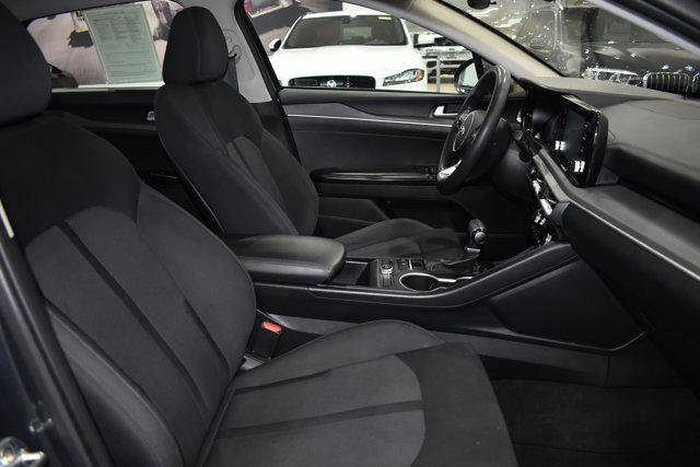 2021 Kia K5 LXS - Photo 23