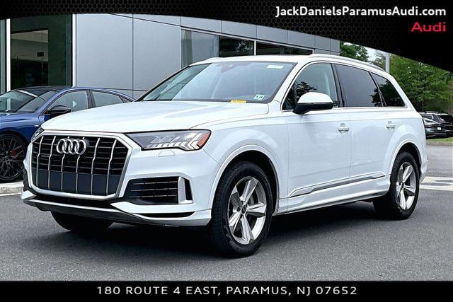 2023 Audi Q7 55 Premium quattro Tiptronic's photo