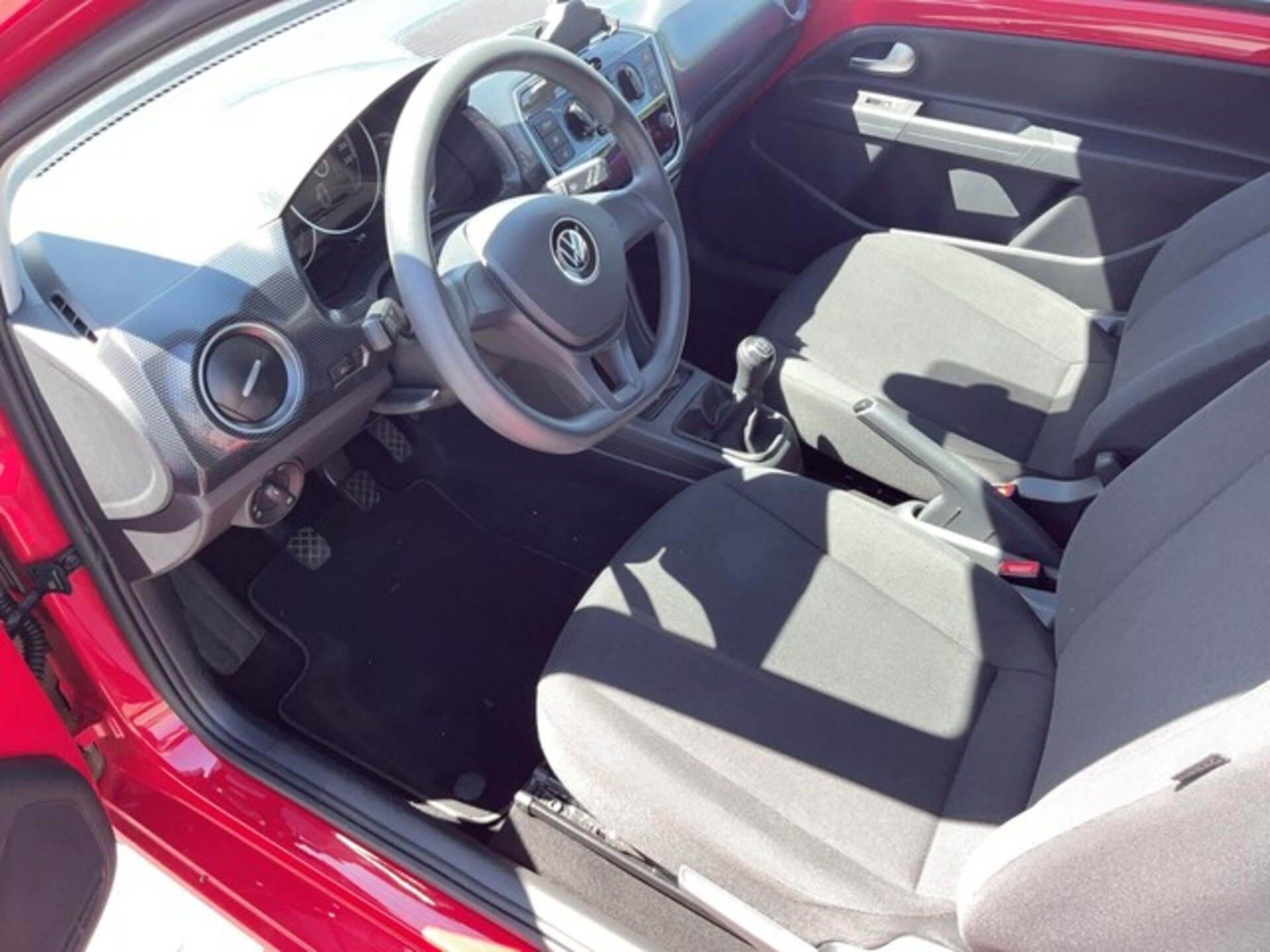 Volkswagen up!